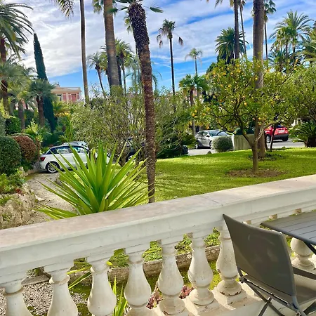 L'orient Palace Lägenhet *