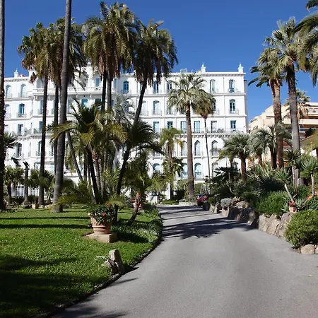 Lägenhet L'orient Palace *