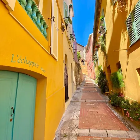 L'orient Palace * מנטון