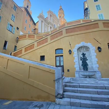 Daire L'orient Palace *