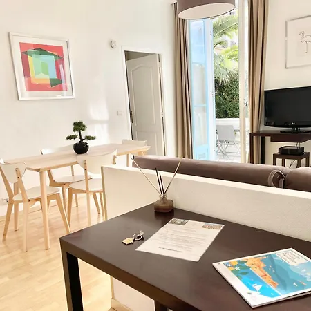 Daire L'orient Palace *