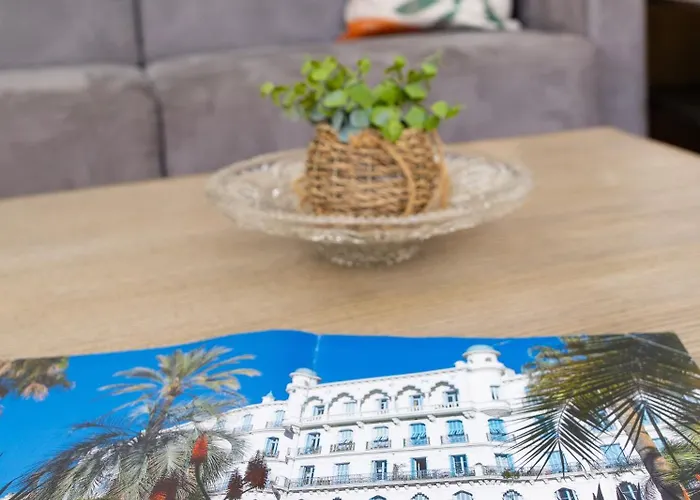 Апартаменты L'orient Palace